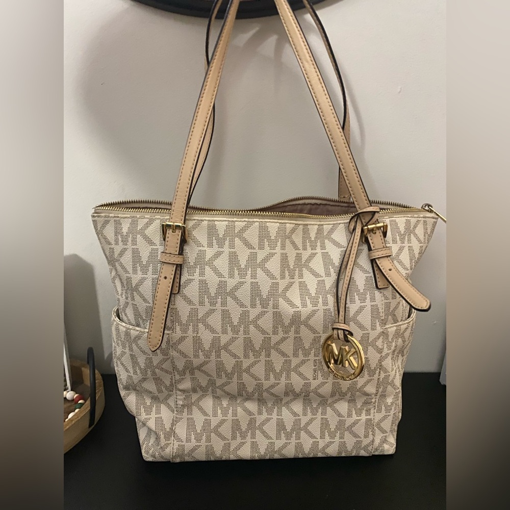 Michael Kors logo tote